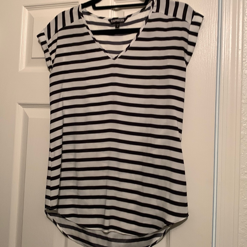 Express striped tee